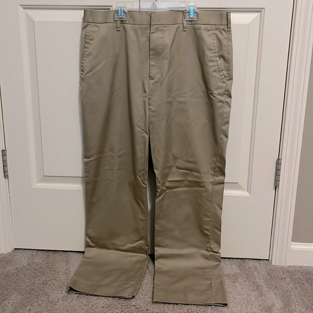 Bonobos Weekday Warrior Khaki Pants (Wednesday, 34x32)
